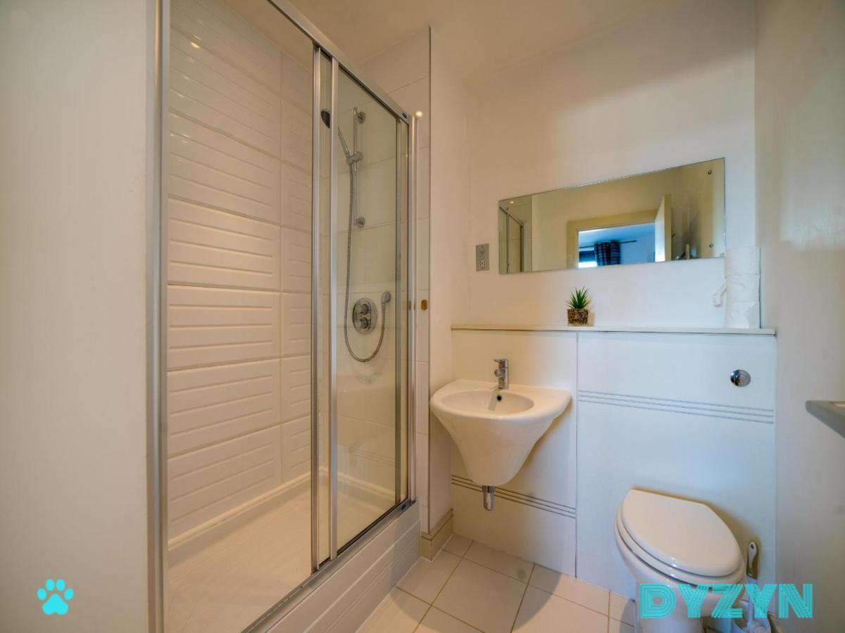 דירות Cozy 2Br Retreat Prime Cardiff Location מראה חיצוני תמונה